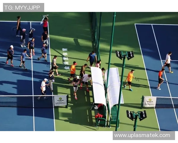 赛后复盘：广州网球队与成都网球队的战术意识与表现分析