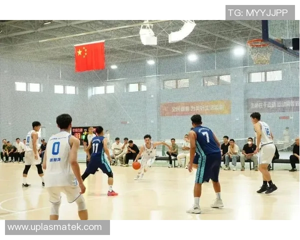 重庆篮球队团队协作新模式引发热议助力球队崛起与发展