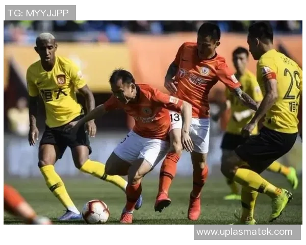 重庆篮球队在城市联赛中以61分高居积分榜首位，表现亮眼引关注